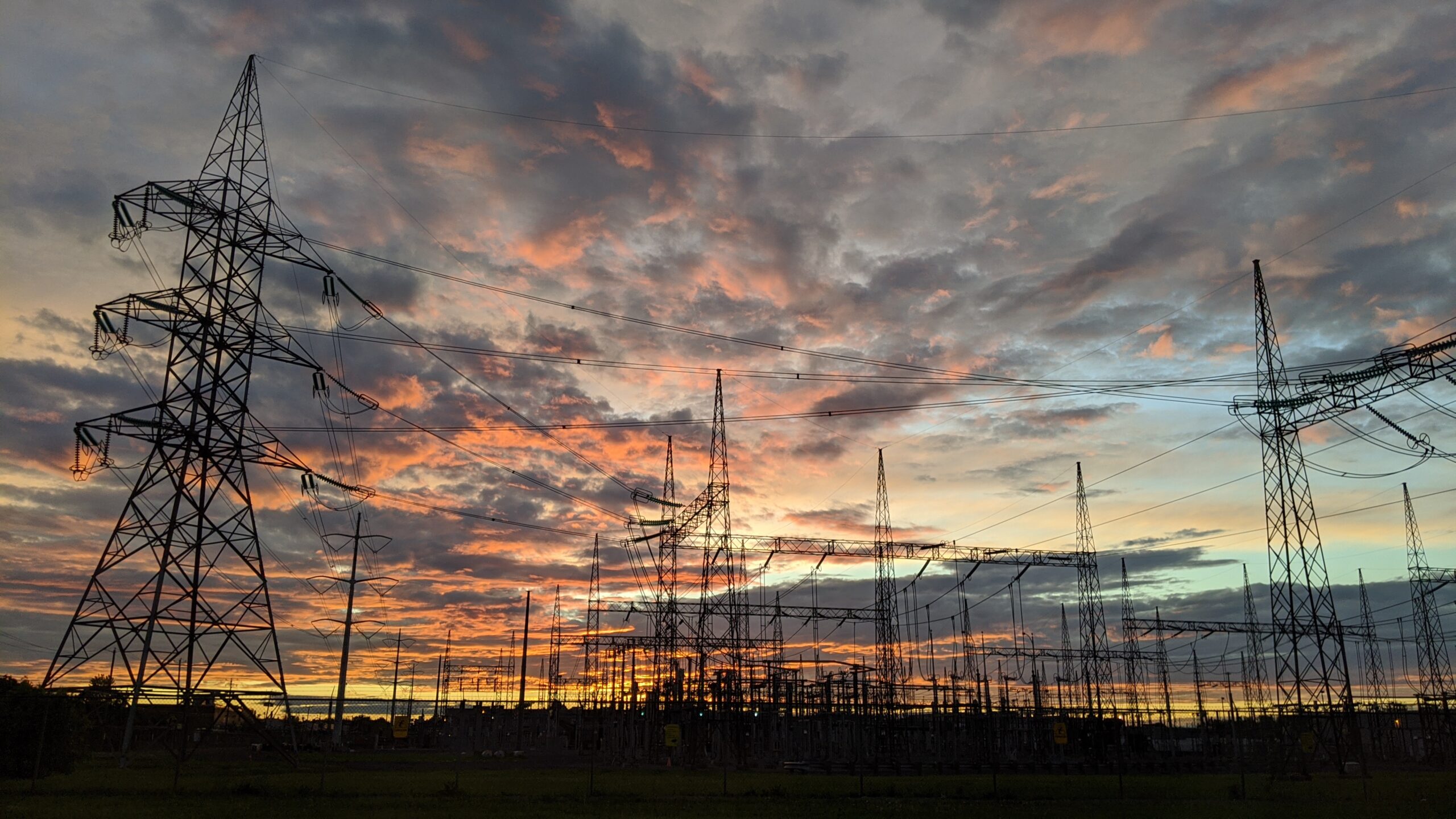 Key topics in aligning Canadian electricity